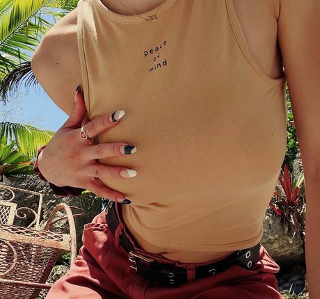 Antoenella high quality star gallery