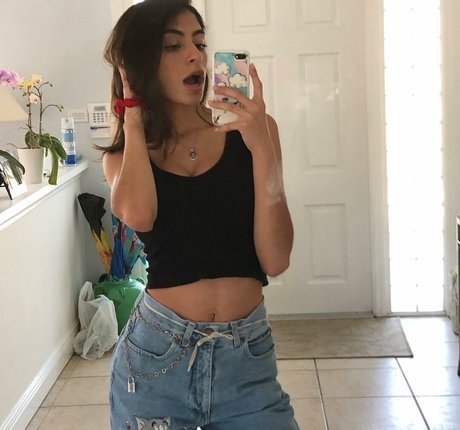 Antoenella pornstar art image