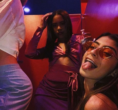 Antoenella model best gallery