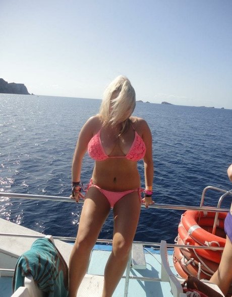 hooters onlyfans beautiful nude photos