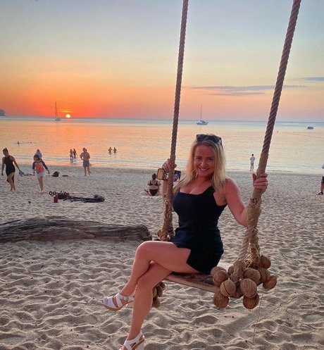 emo girls onlyfans hot naked images