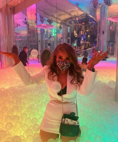 Emily Mather best actress pictures