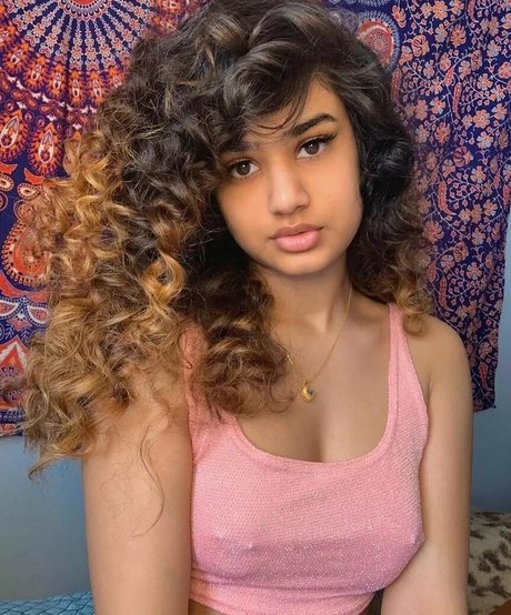 ruhana x free pornstar pictures