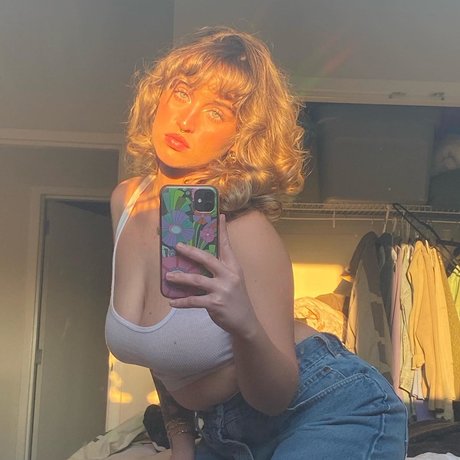 cum selfie onlyfans beautiful porn pictures