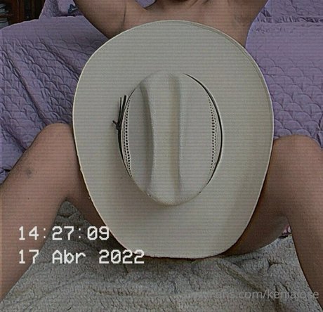 Kenia Jose nude model gallery