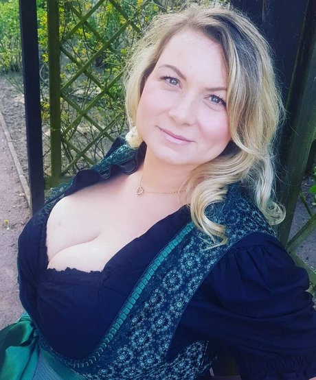 pati rose_ model pornographic picture