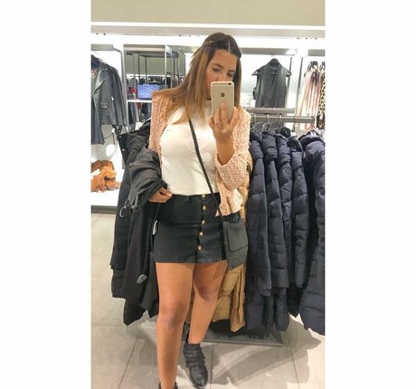 big tits midget onlyfans art porn pics