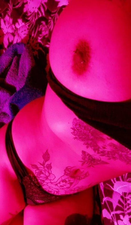 Lilbolise pornstar adult img