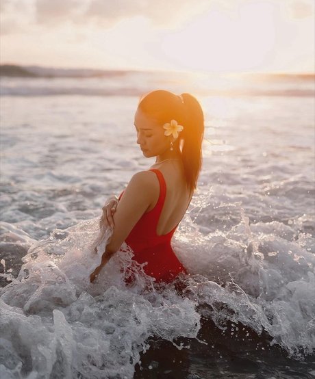 Anya Geraldine model img