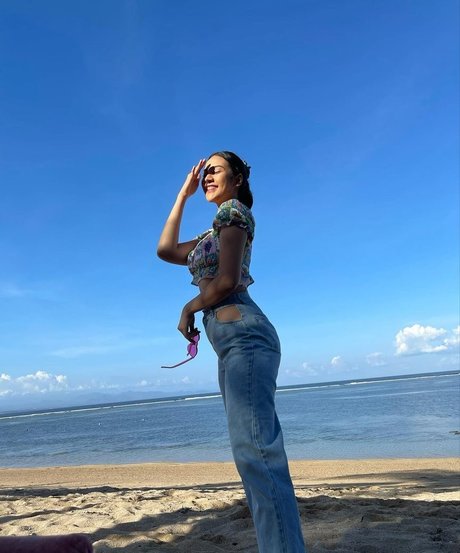 Anya Geraldine free actress image