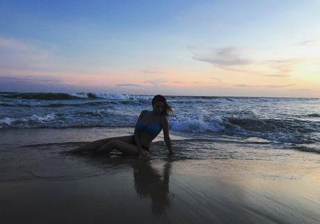 Sveta Koltunova pretty actress photo