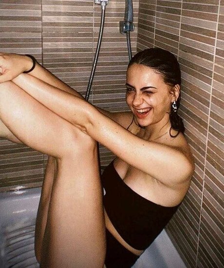 sfac elo nude actress pic