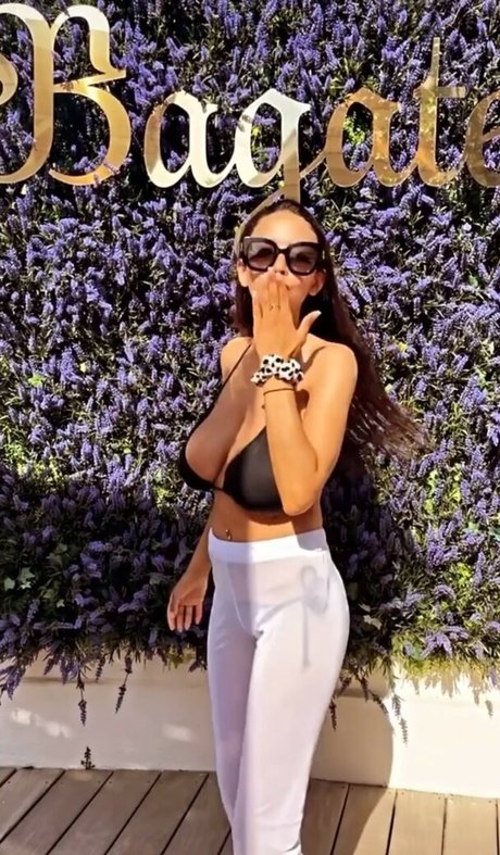 tattooed shemale onlyfans pornographic image