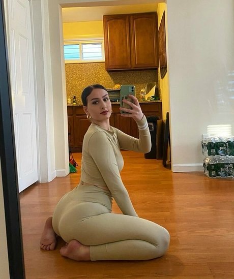 Albanianbarbie beautiful star image