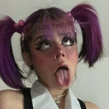 candyykillz sexy pornstar pic