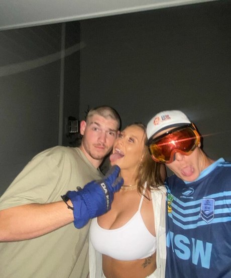 Alex Andrews model nudes pic