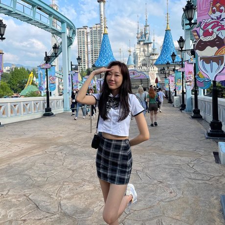 Eulakim model perfect pictures