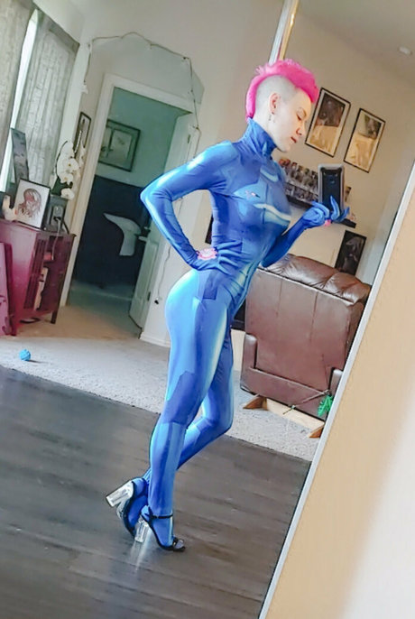 Kay Lynn Syrin model sexy photos