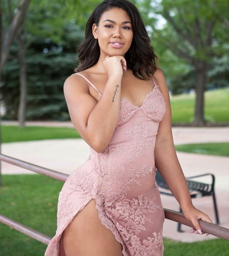 Alexus Danisha model beautiful picture