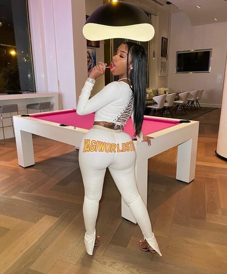 Realamarie nude actress archive