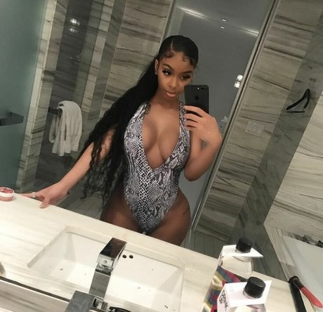 Realamarie pornstar naked pics