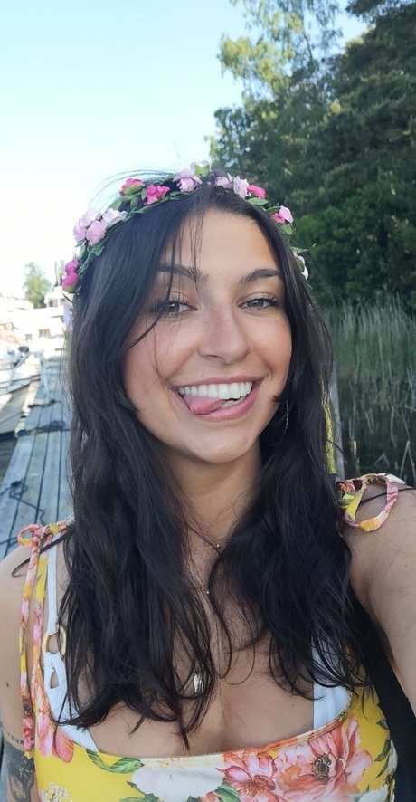 thattgirljessy nude star pictures