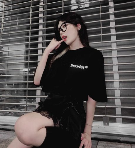 Luna Hwang perfect actress photo