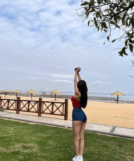 Luna Hwang sex pornstar pictures