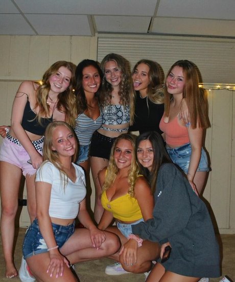 perfect onlyfans erotic galleries