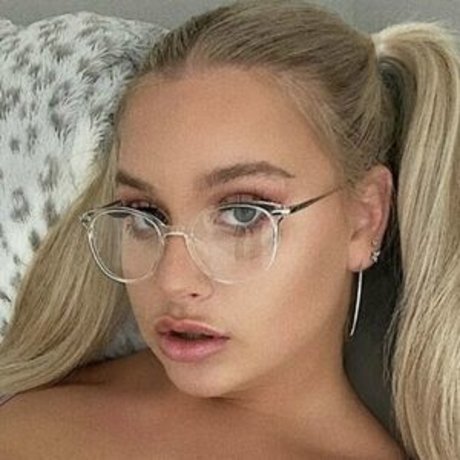 Rori Rain nude actress archive