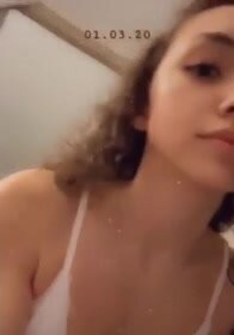 Marykaylaofficial star xxx pics