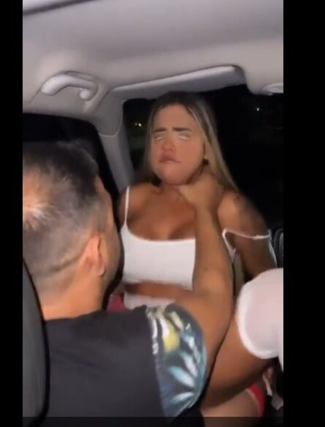 Alguem Sabe Quem e Ela hot model photo