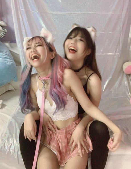 Yuyu Monster erotic model pic