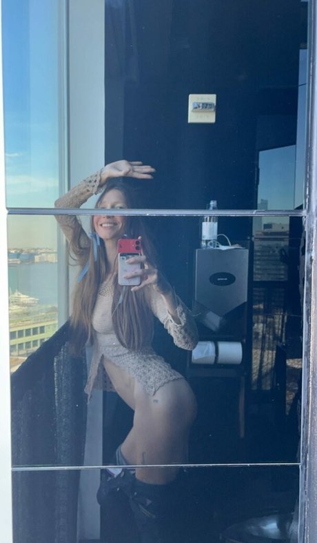 artwerk6666 model naked picture