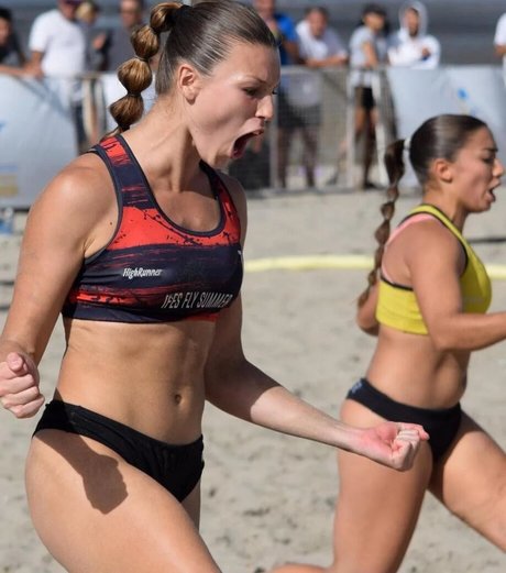 Gise Bonomi pretty actress pics