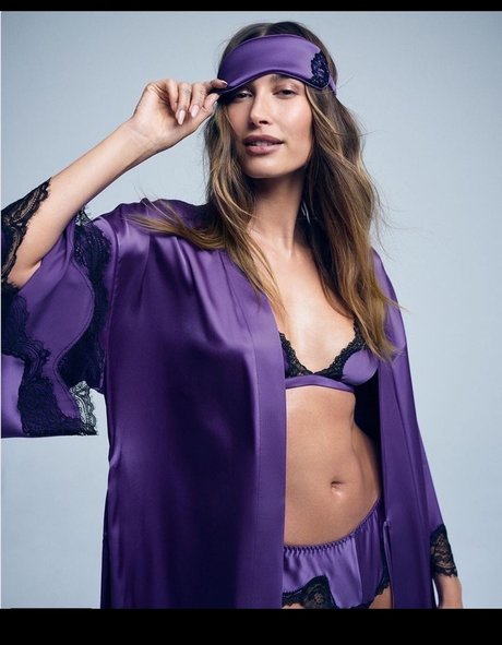 Hailey Bieber model high quality archive