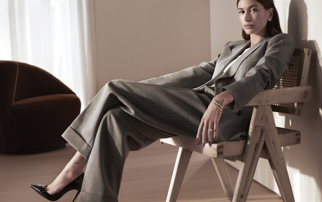 Hailey Bieber erotic actress galleries