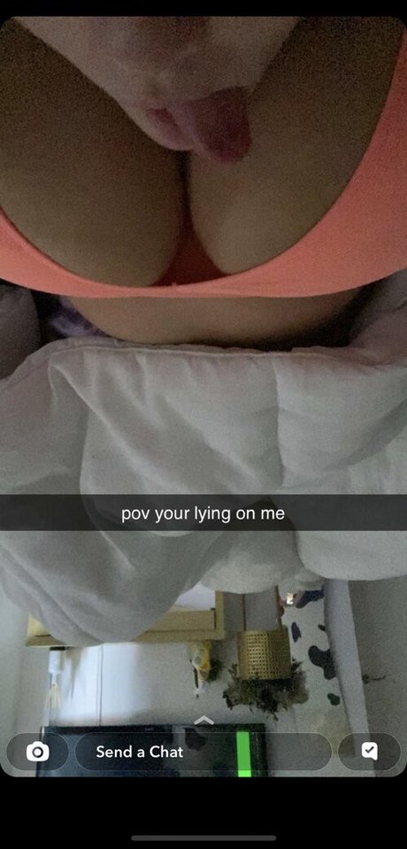 Courtney Leigh exclusive model image