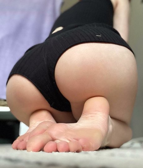 Jenny Larsson star nice images