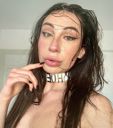 Alison Juicy alison pretty actress gallery