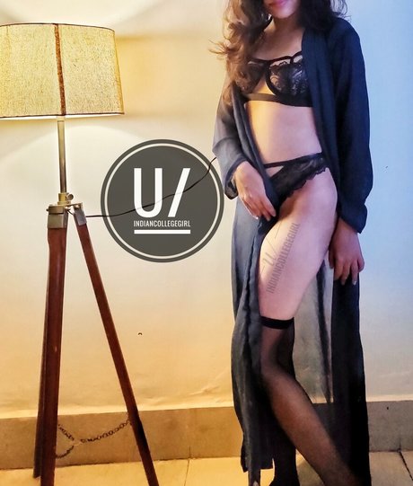 Indiancollegegirl erotic model archive