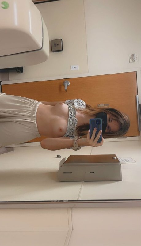 Nicole Shelby hot model photos