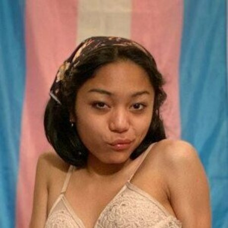 tsjoylove nude model img