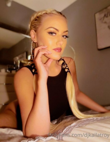 DJ Kaila Troy model art photos
