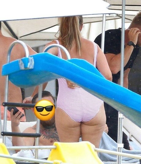 Dee Devlin high quality actress pic