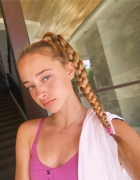 Mia Mastrov xxx pornstar pics