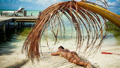 Robbie Welsh Hanna perfect model galleries