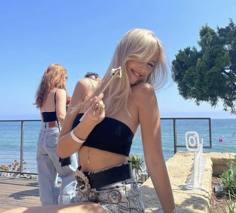 redhead skinny onlyfans free xxx gallery