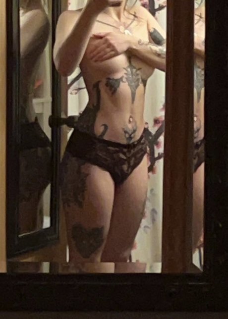 Cadybell nudes actress galleries