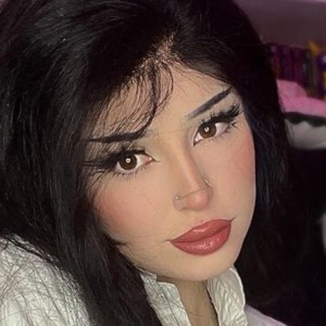 Cadybell model beautiful pics